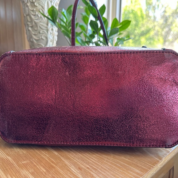 Guess “Delaney” Tote Bag, Red Metallic, 13x11x6, Excellent Condition! - Picture 9 of 12